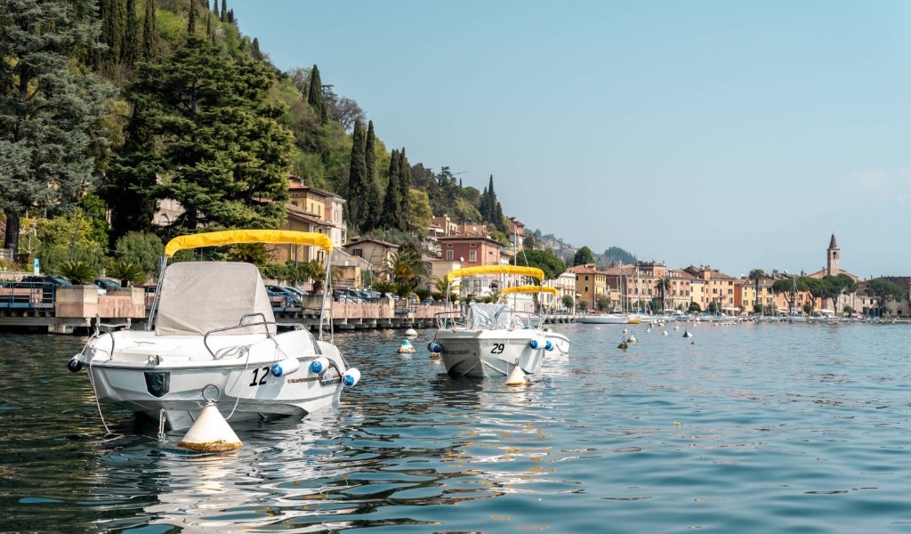 Boat rental at Maderno harbour
